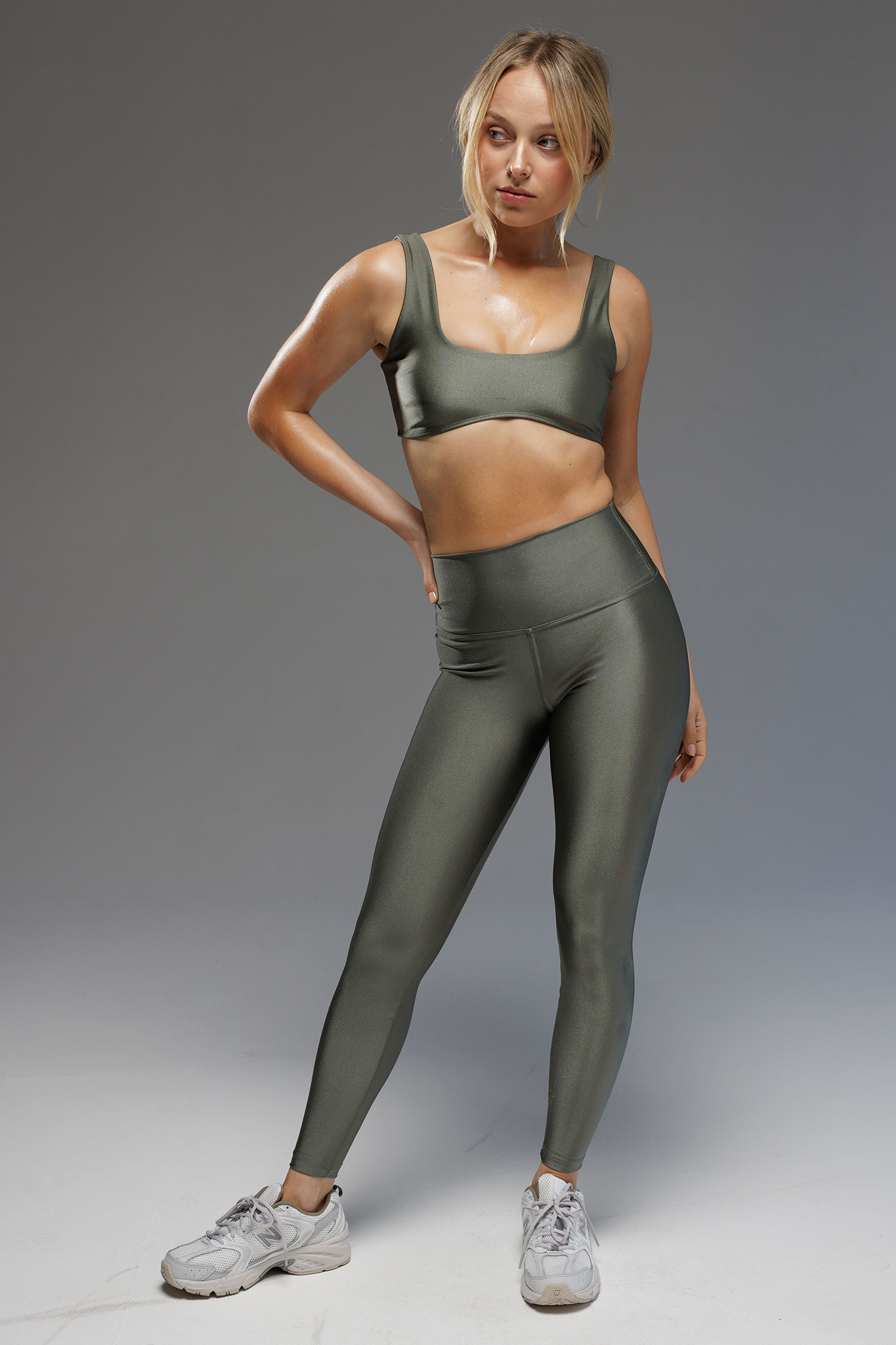 טופ LIRUX קטן - ARMY GREEN