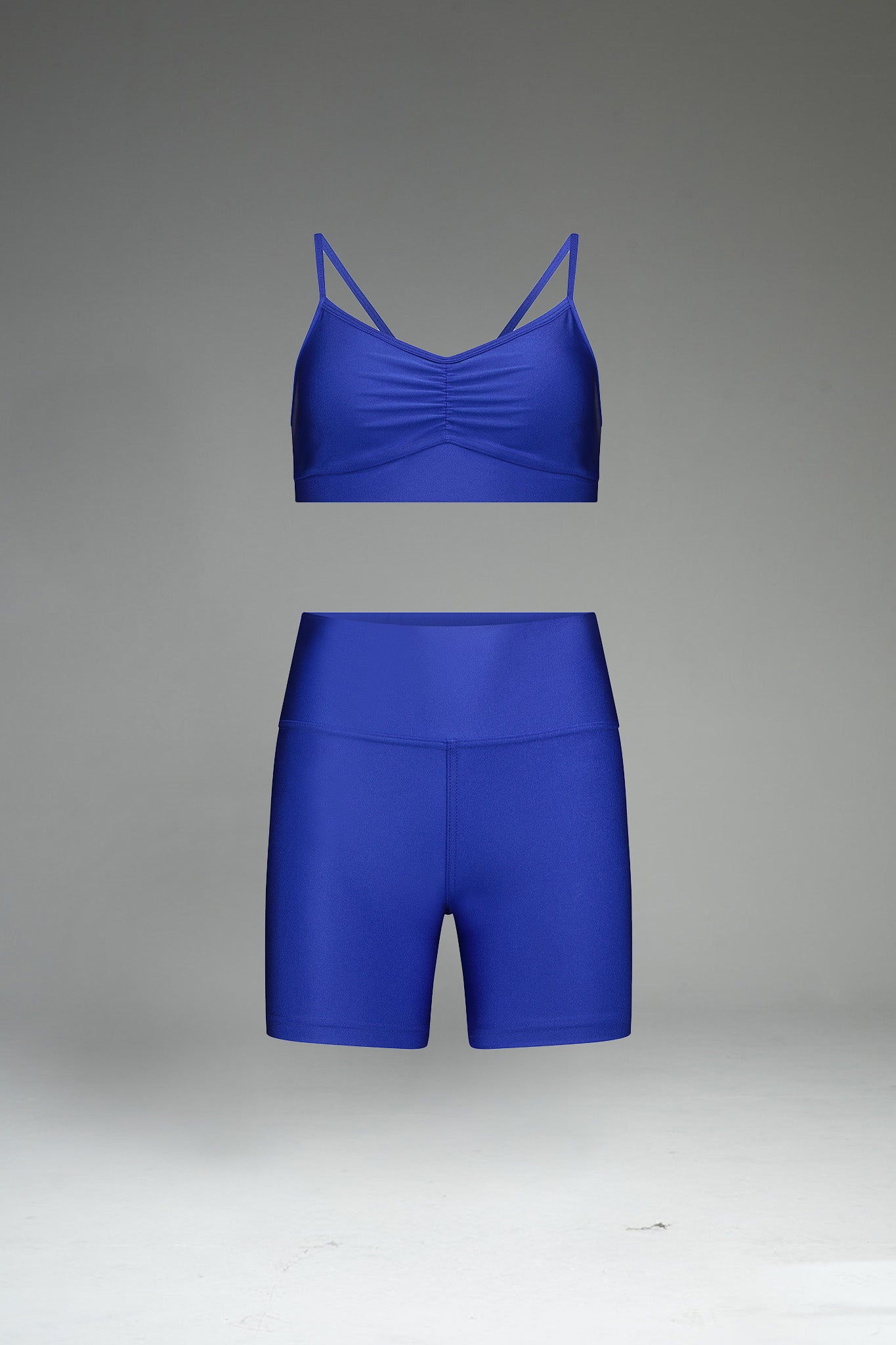 טופ LIRUX כתפיה דקה כיווץ + טייץ LIRUX קצר - ROYALTY BLUE
