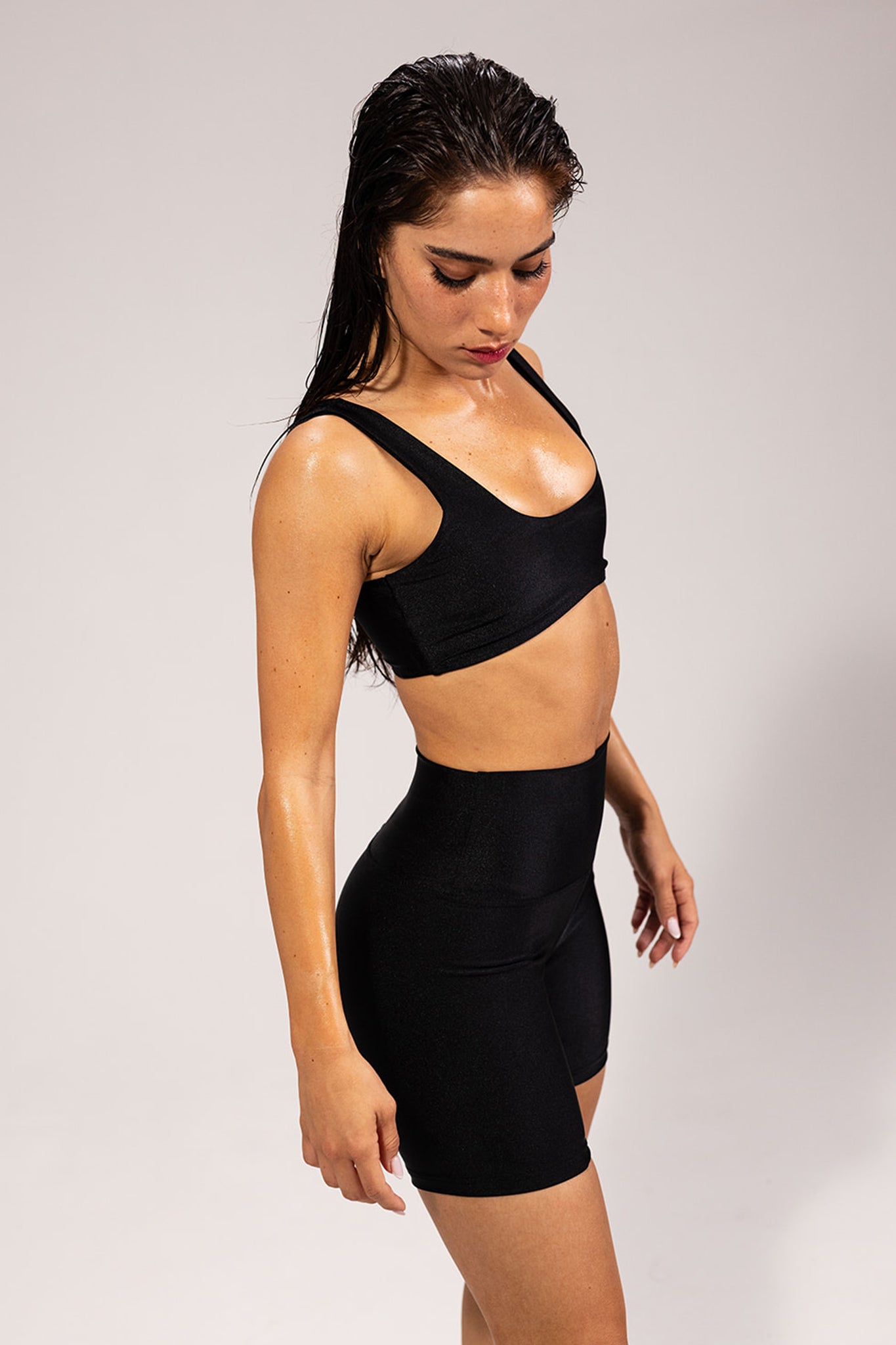 טופ LIRUX קטן - BLACK