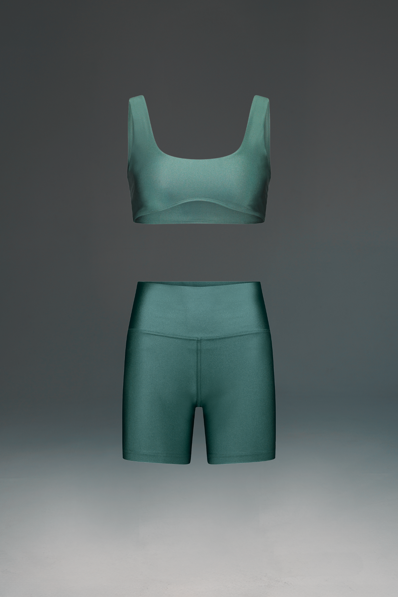 טופ LIRUX קטן + טייץ LIRUX קצר - EMERALD GLOW