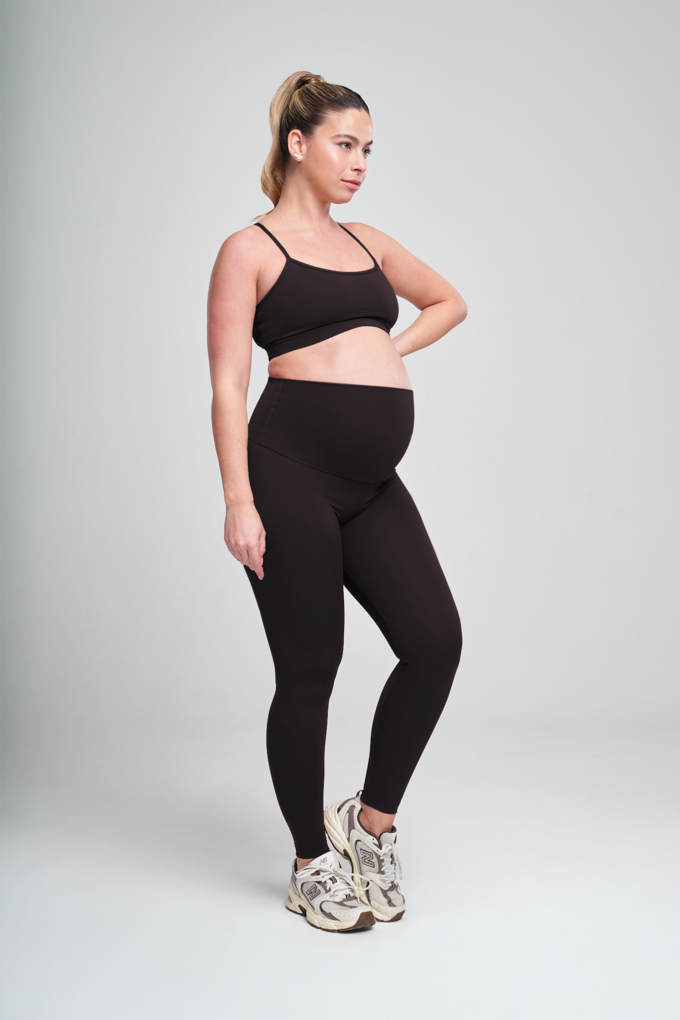 טופ YALUUP.PRO כתפיה דקה הריון - COFFEE