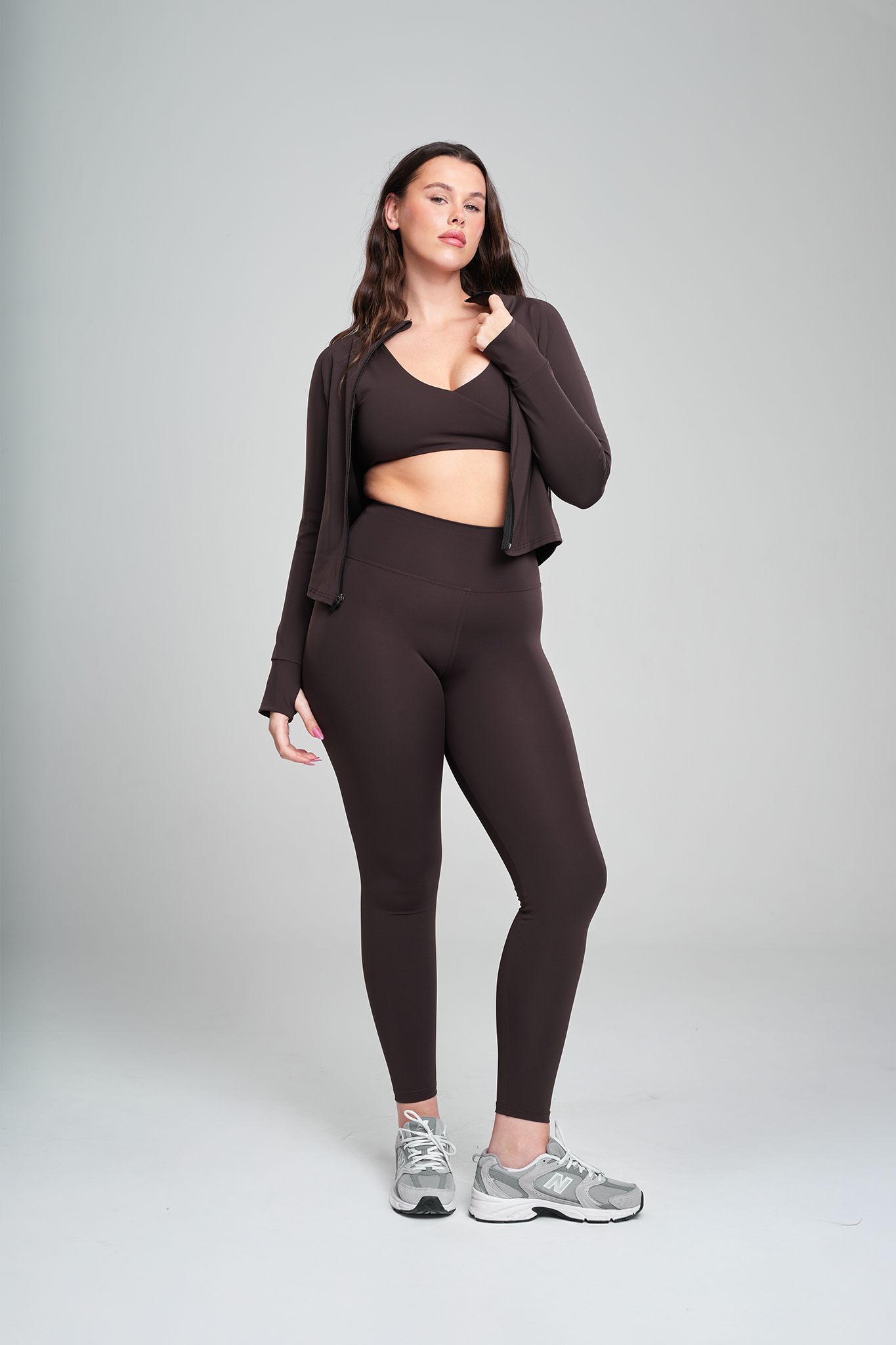 ג'קט YALUUP.PRO אקטיב + טייץ YALUUP.PRO ארוך גבוה - COFFEE