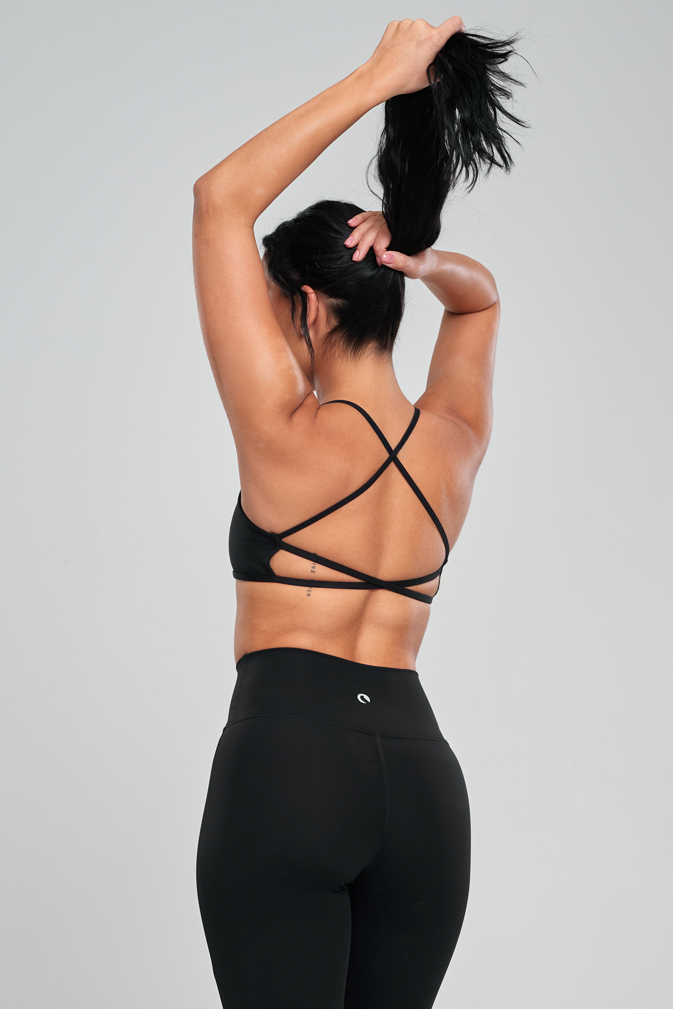 טופ YALUUP.PRO מוצלב - BLACK