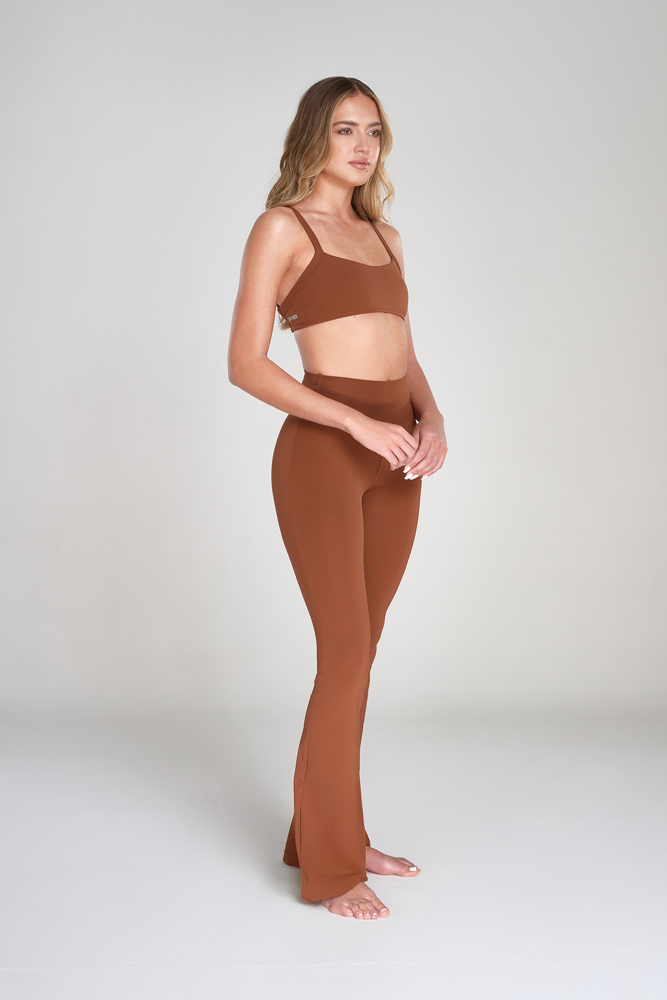 טייץ YALUUP.PRO מתרחב - MORENA BROWN