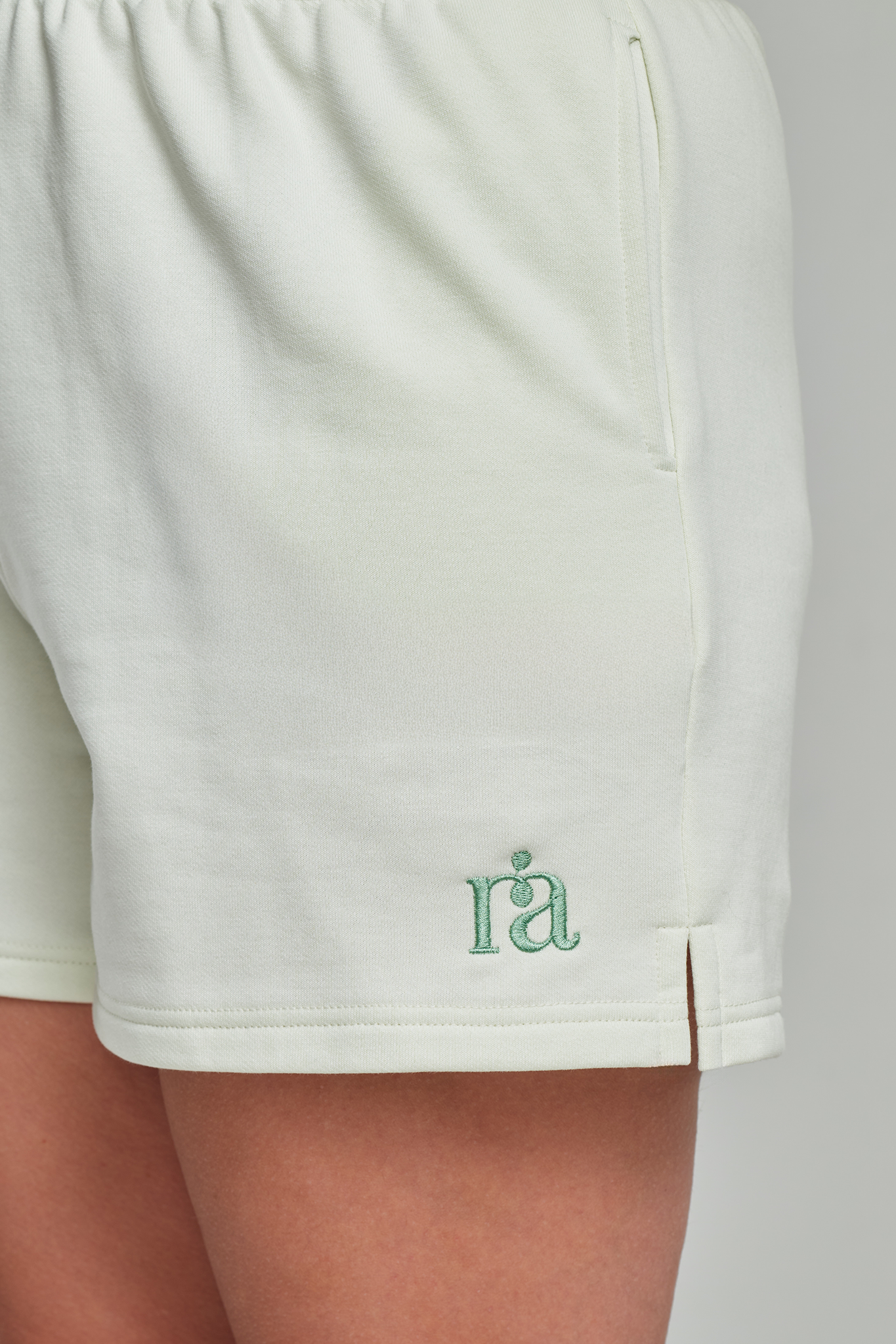 מכנסי COTTON קצרים - COOL MINT