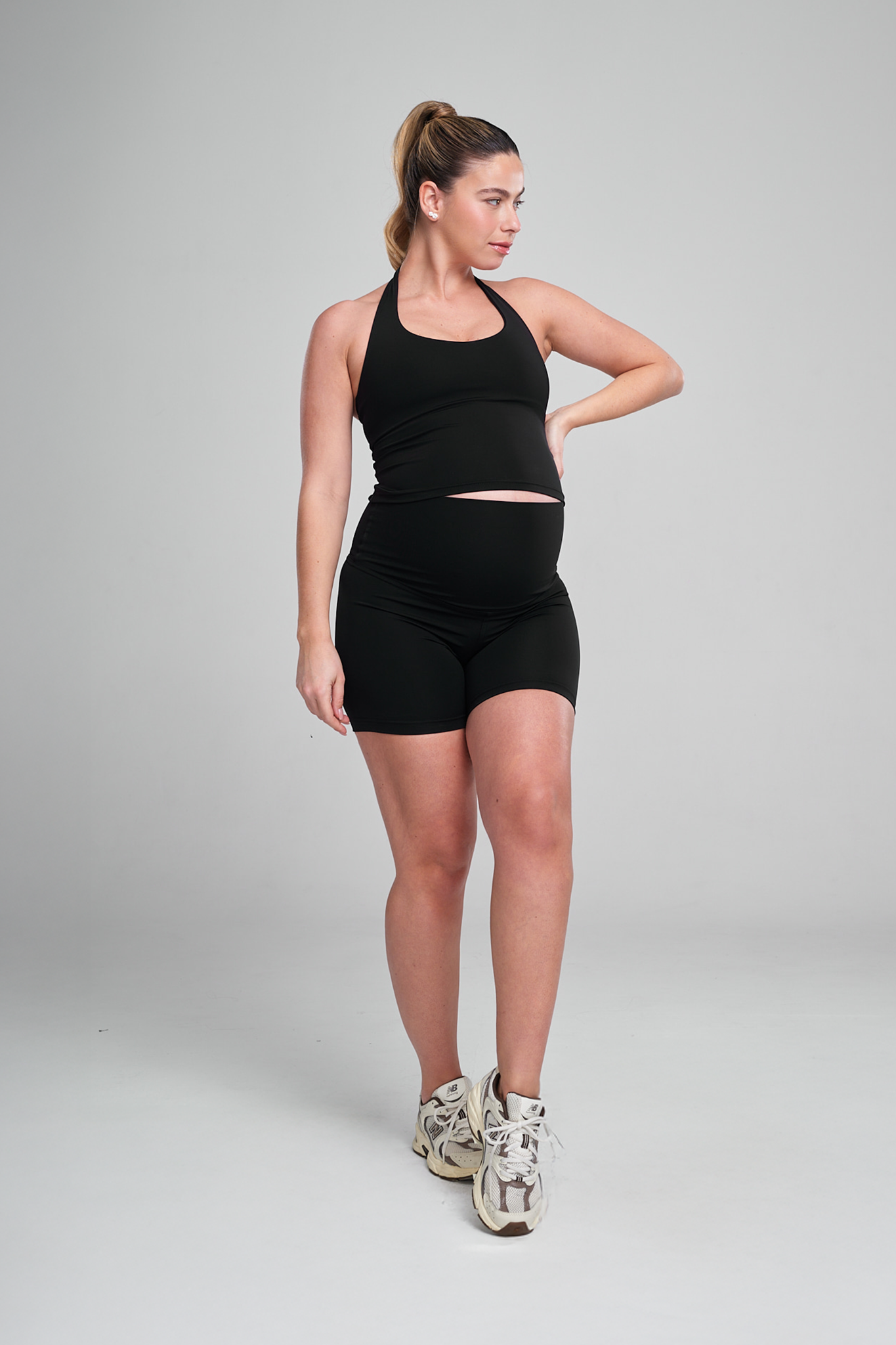 גופית YALUUP.PRO קולר הריון + טייץ YALUUP.PRO קצר הריון - BLACK