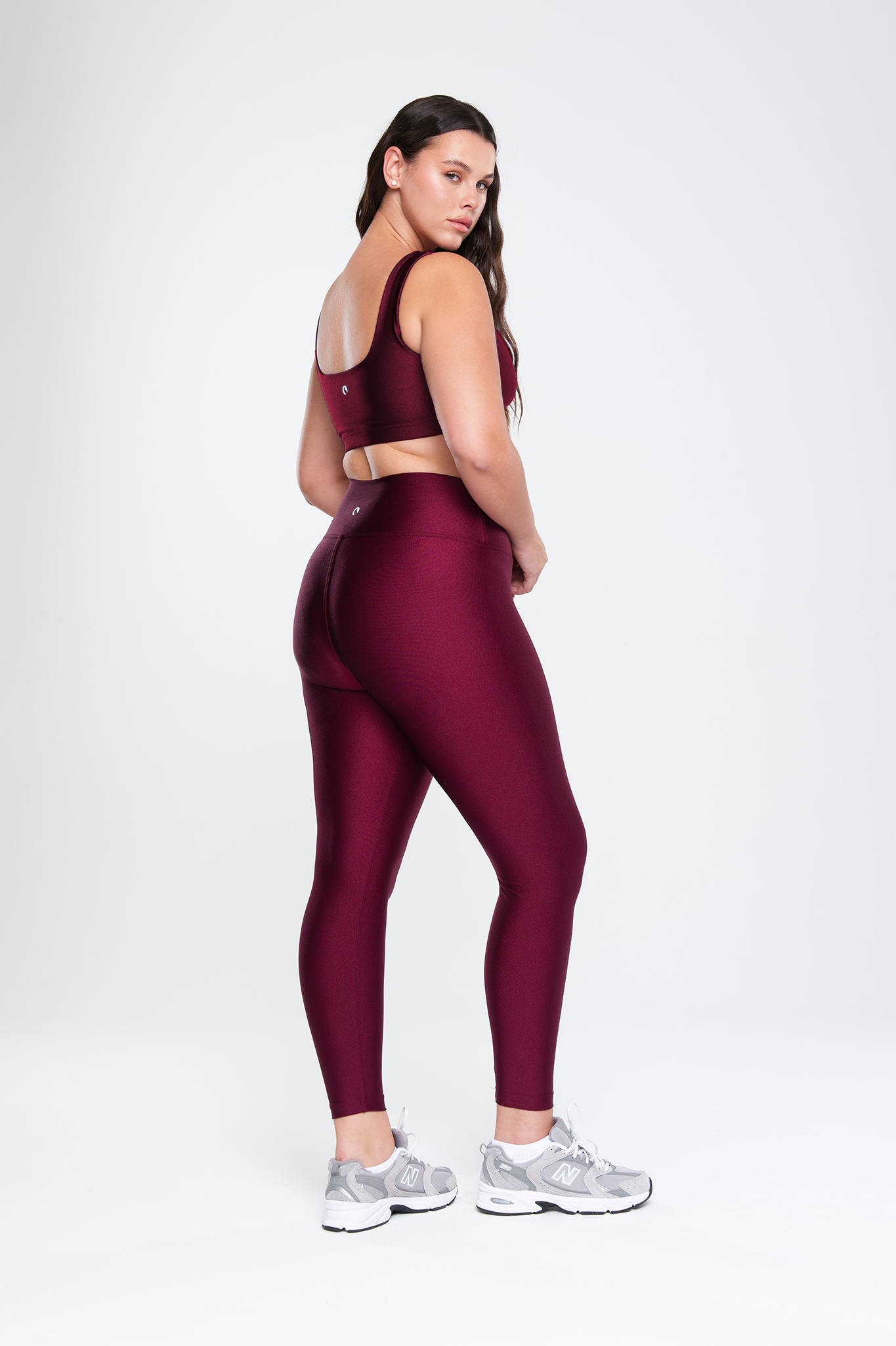 טופ LIRUX מרובע - CHERRY WINE