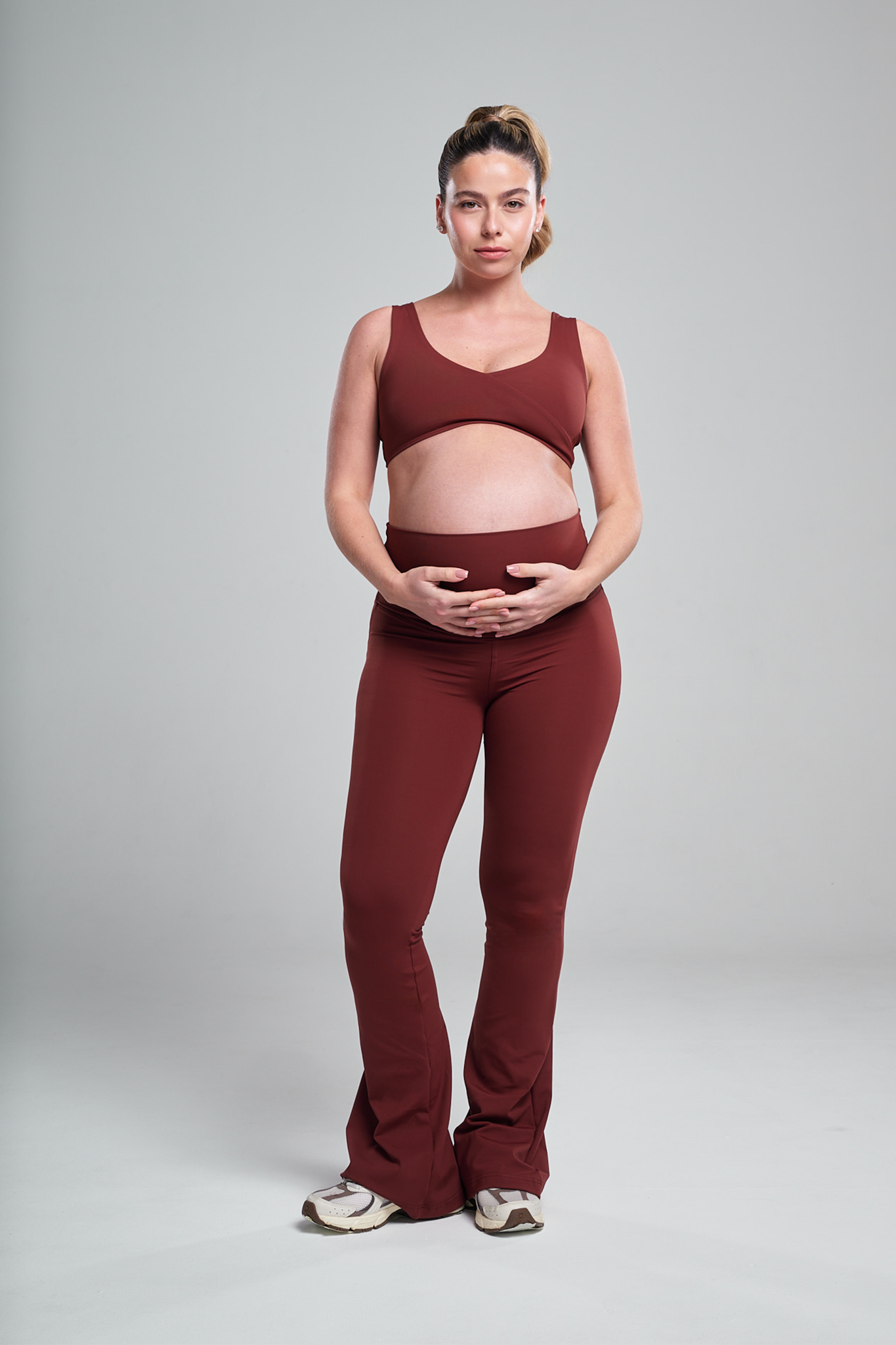 טופ YALUUP.PRO מעטפת הריון - DARK AMBER