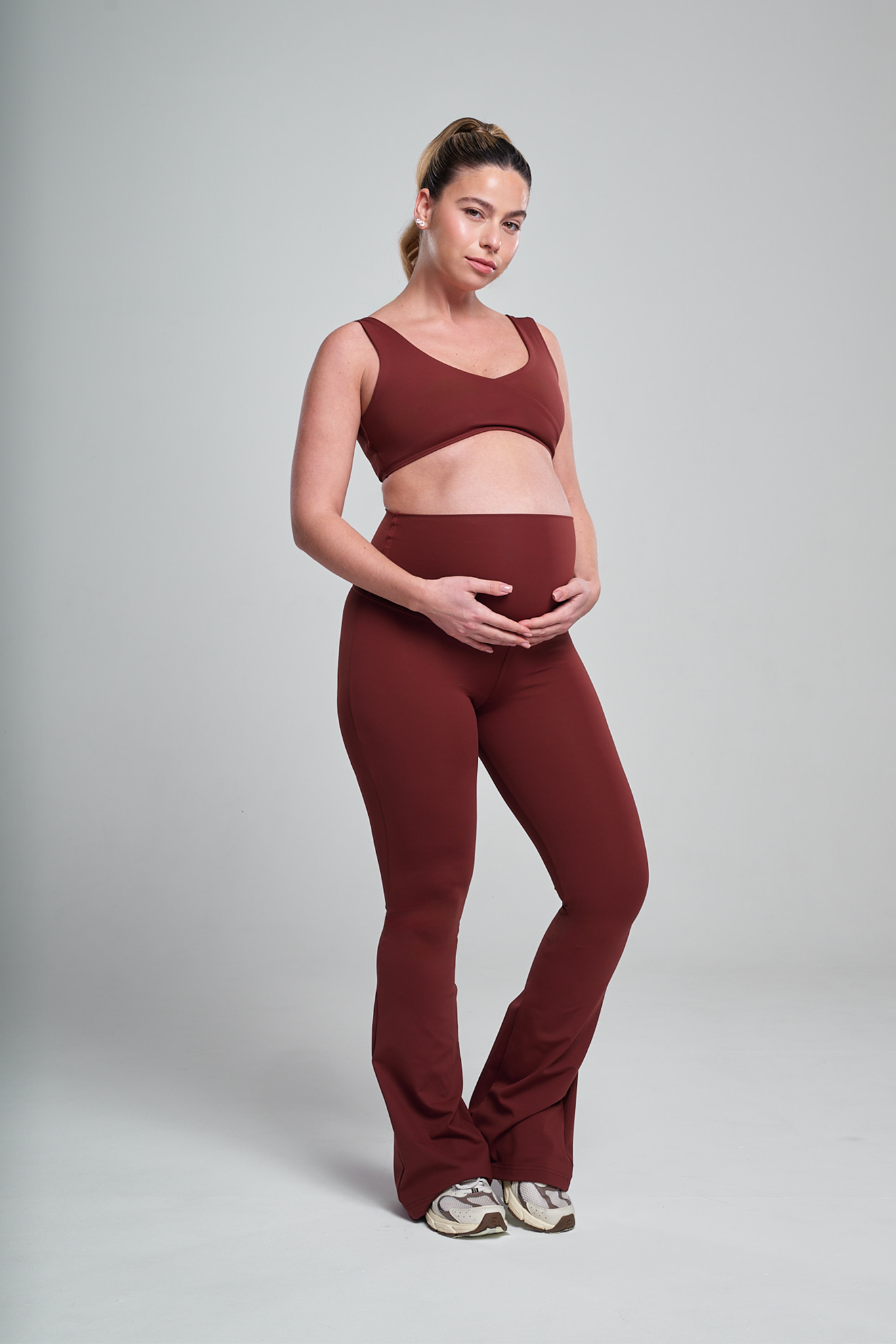 טופ YALUUP.PRO מעטפת הריון - DARK AMBER