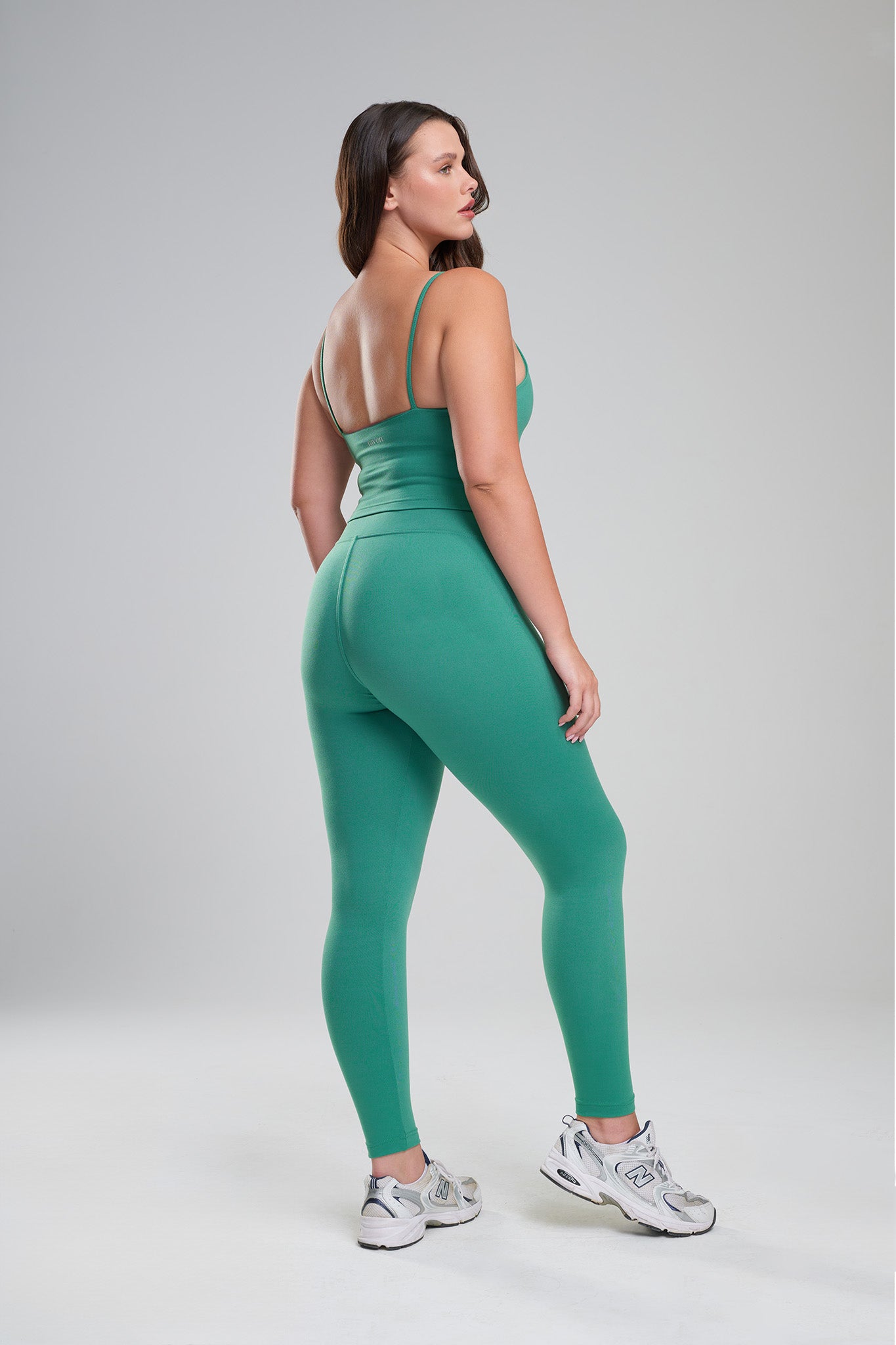 טופ SOFTLEX קרופ - EVER GREEN