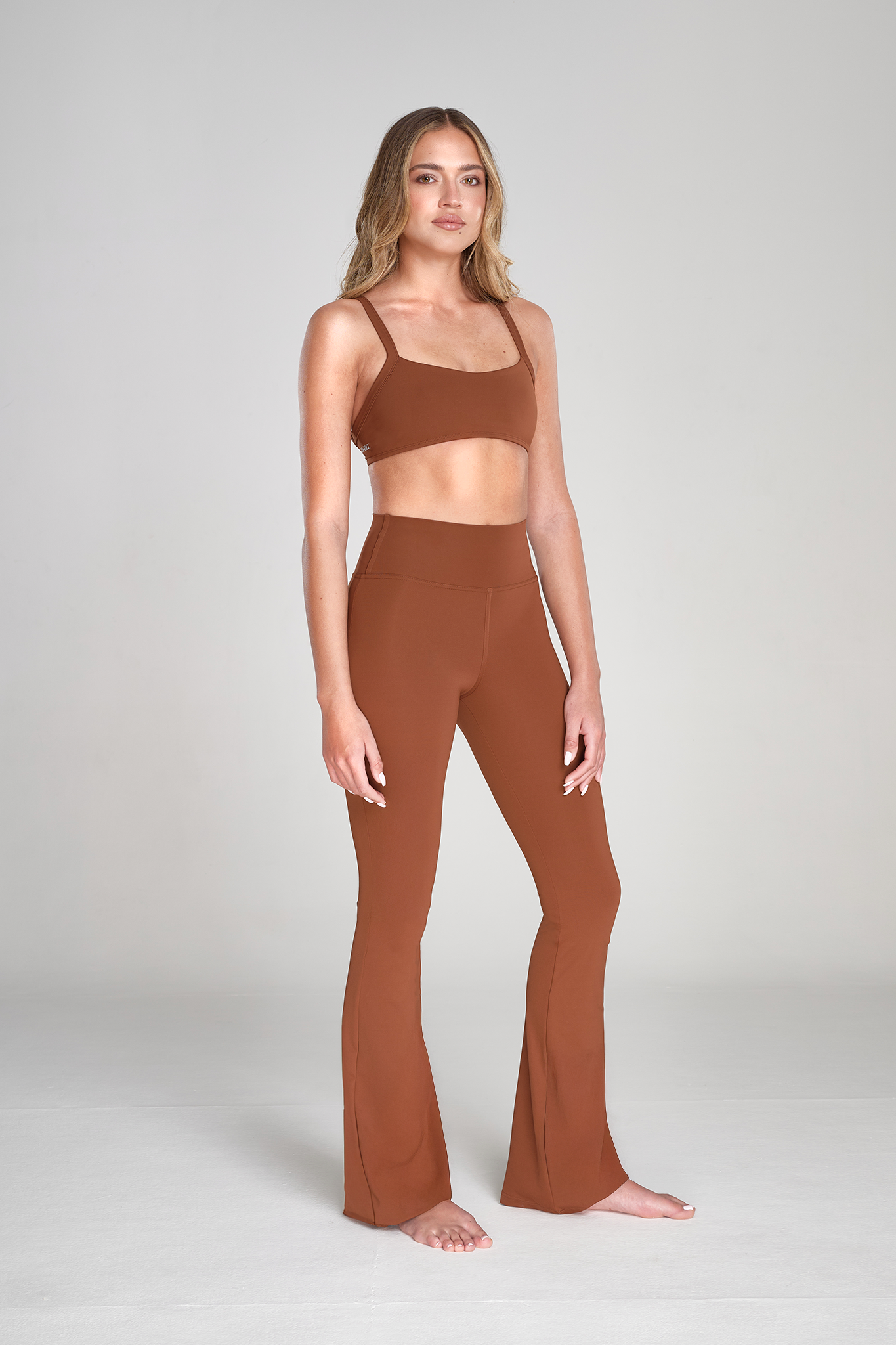 טייץ YALUUP.PRO מתרחב - MORENA BROWN