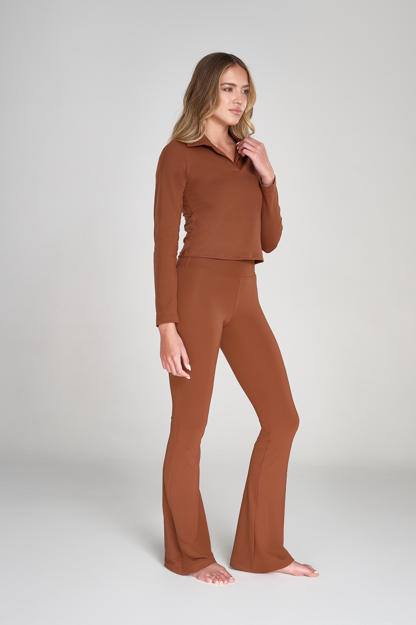 חולצת פולו YALUUP.PRO אקטיב - MORENA BROWN