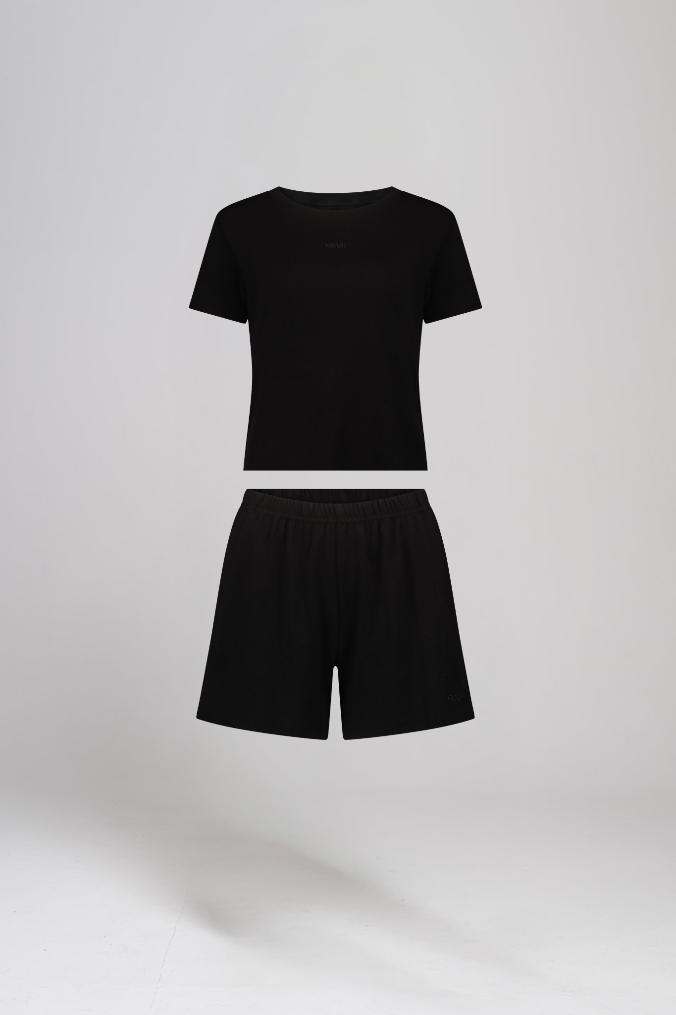 חולצת טי RIB קצרה + מכנסי RIB שורט - BLACK