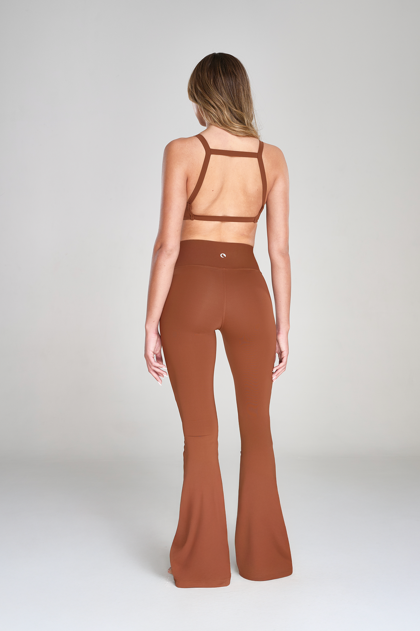 טופ YALUUP.PRO גב פתוח  - MORENA BROWN