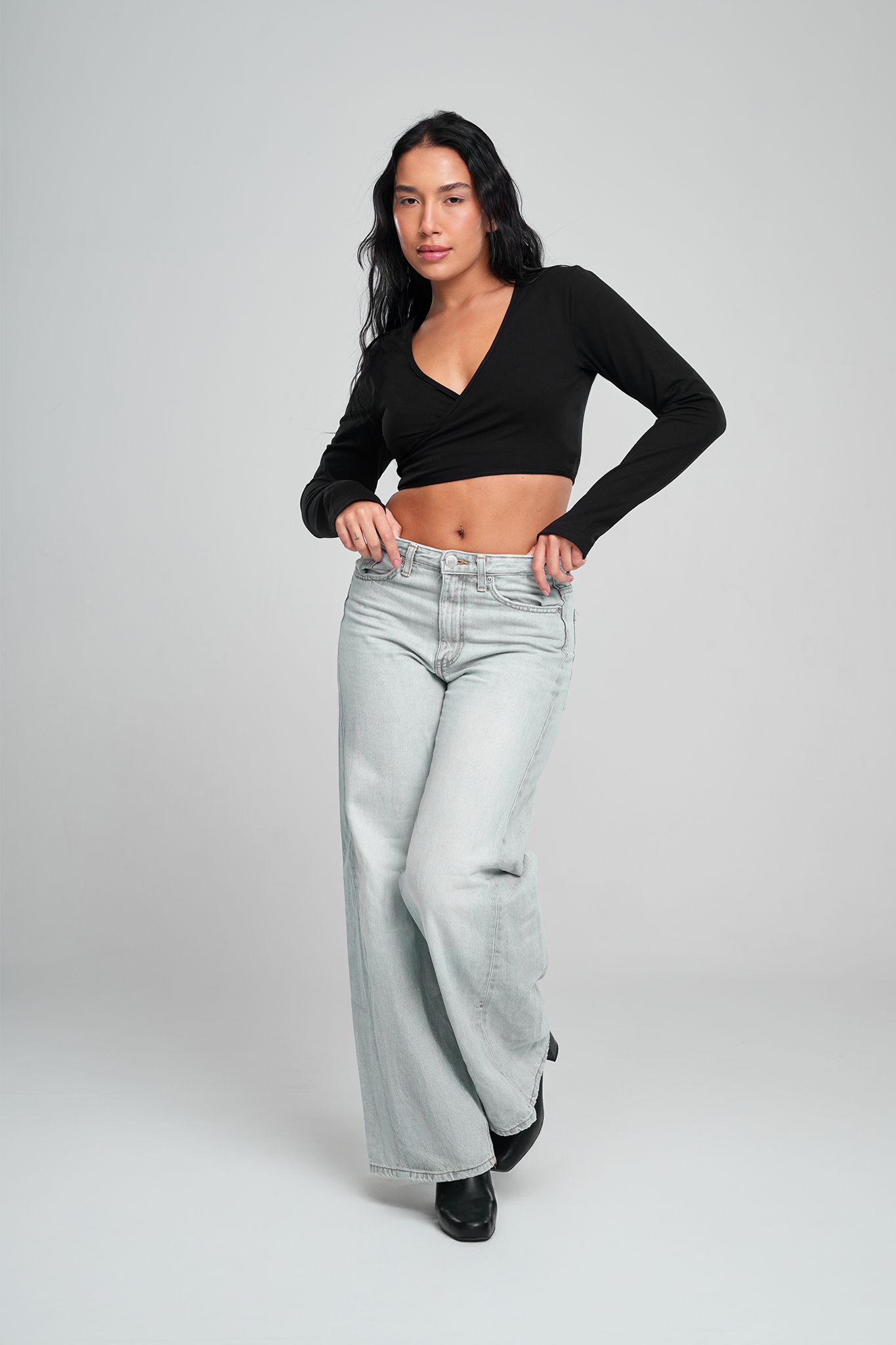 חולצת COTTON מעטפת - BLACK