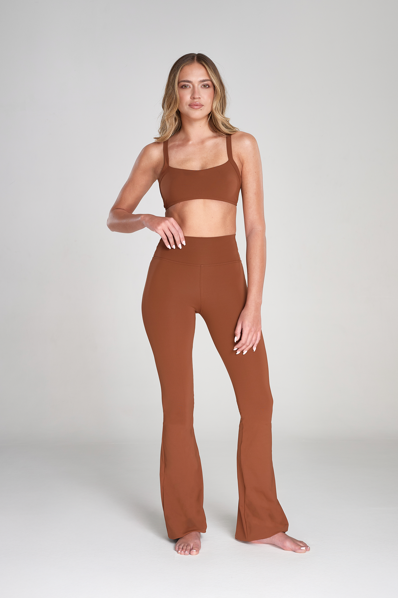 טופ YALUUP.PRO גב פתוח  - MORENA BROWN