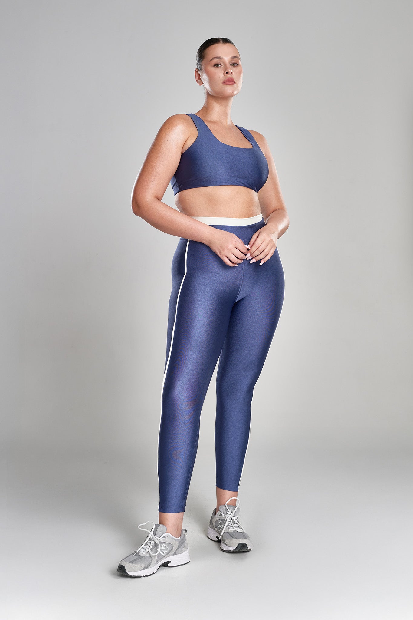 טופ LIRUX מרובע - INDIGO