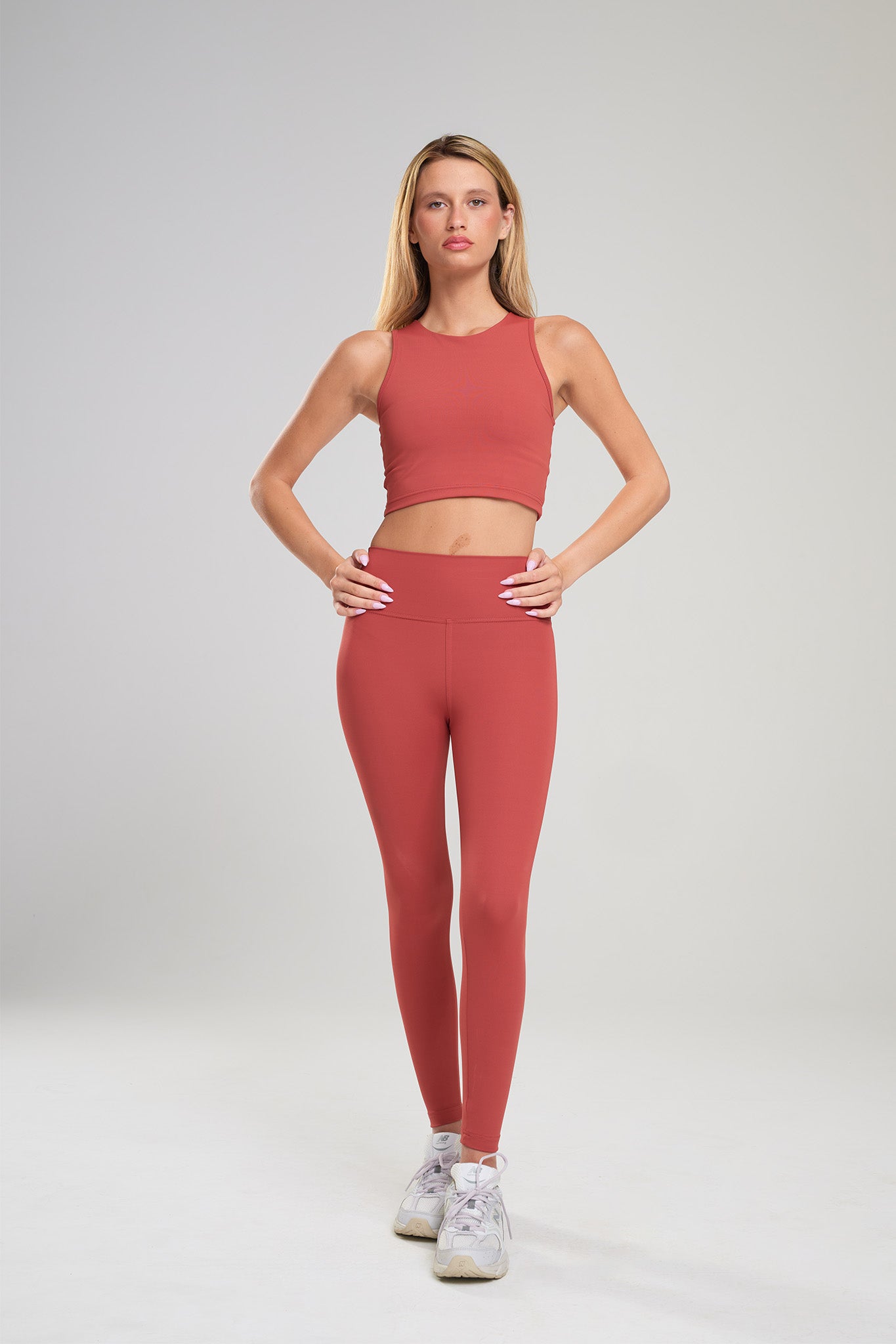 טופ YALUUP.PRO קרופ - MARS RED