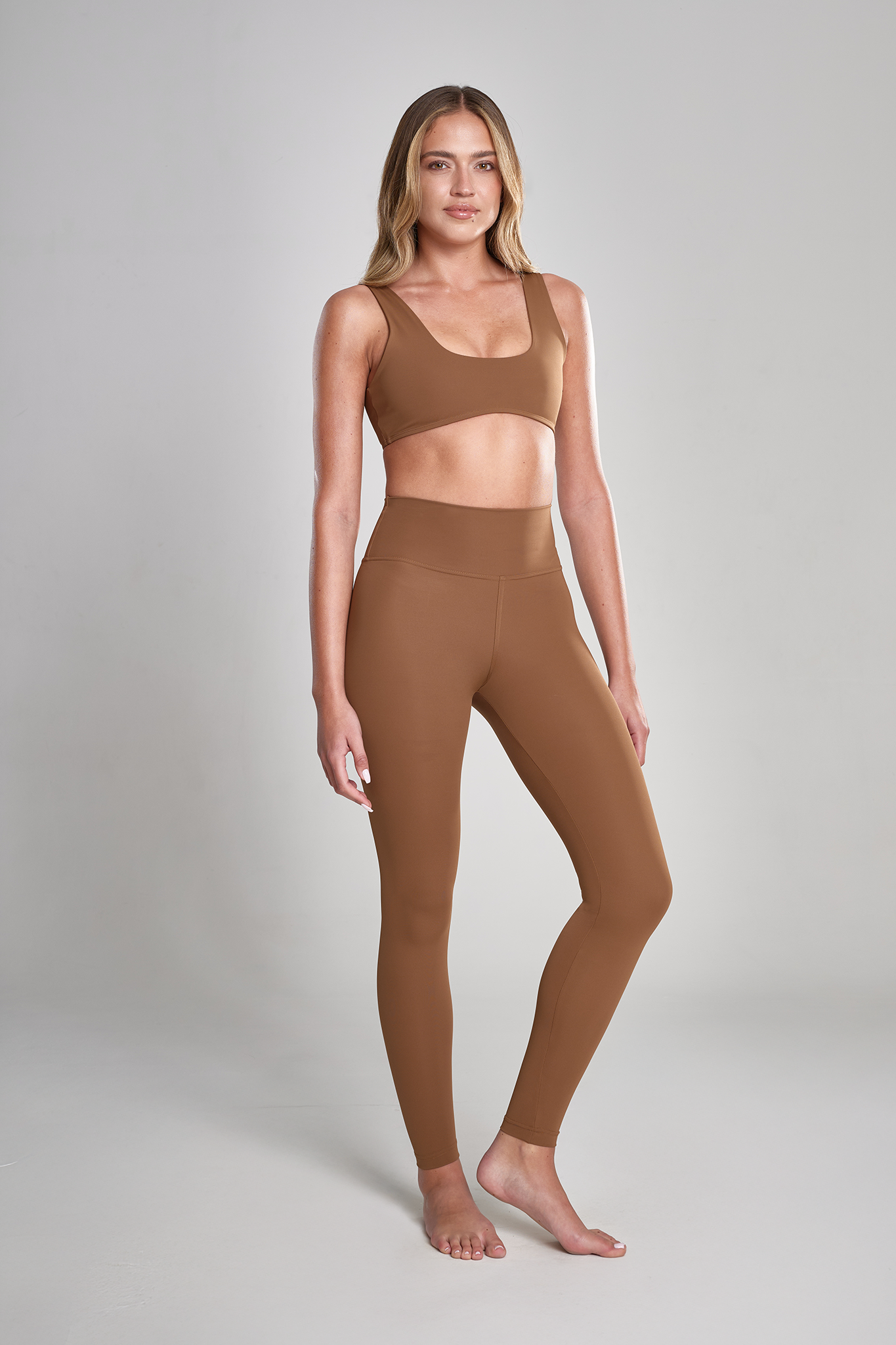 טופ YALUUP.PRO קטן - BRONZER BROWN