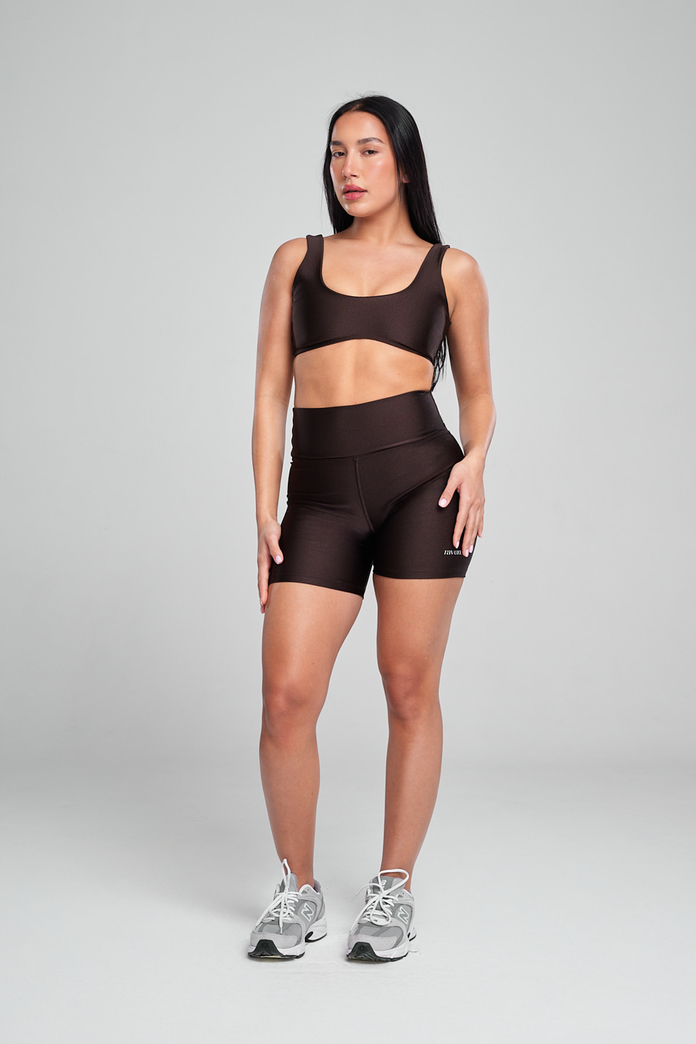 טופ LIRUX קטן + טייץ LIRUX קצר - COFFEE