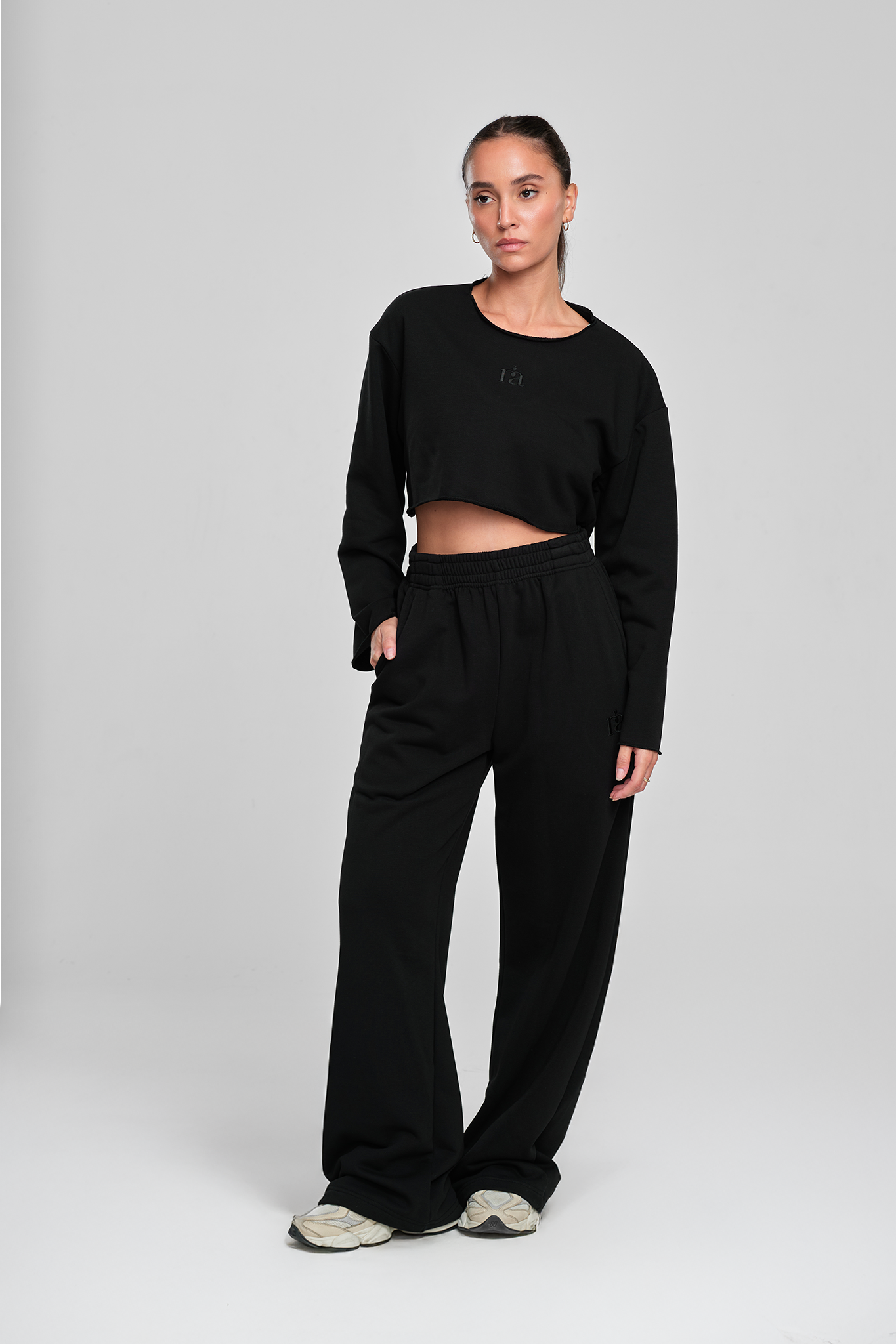 חולצת COTTON קרופ - MIDNIGHT BLACK