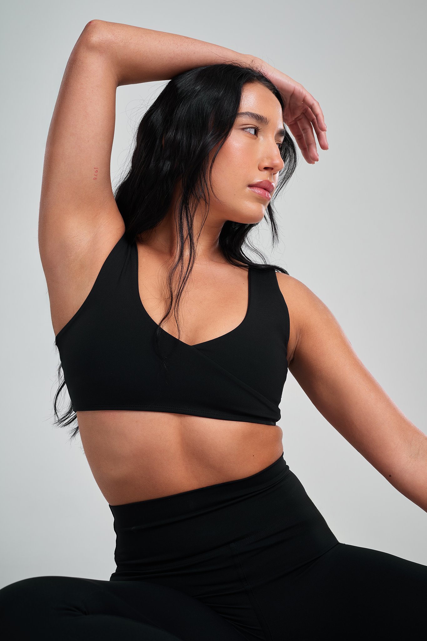 טופ YALUUP.PRO מעטפת - BLACK