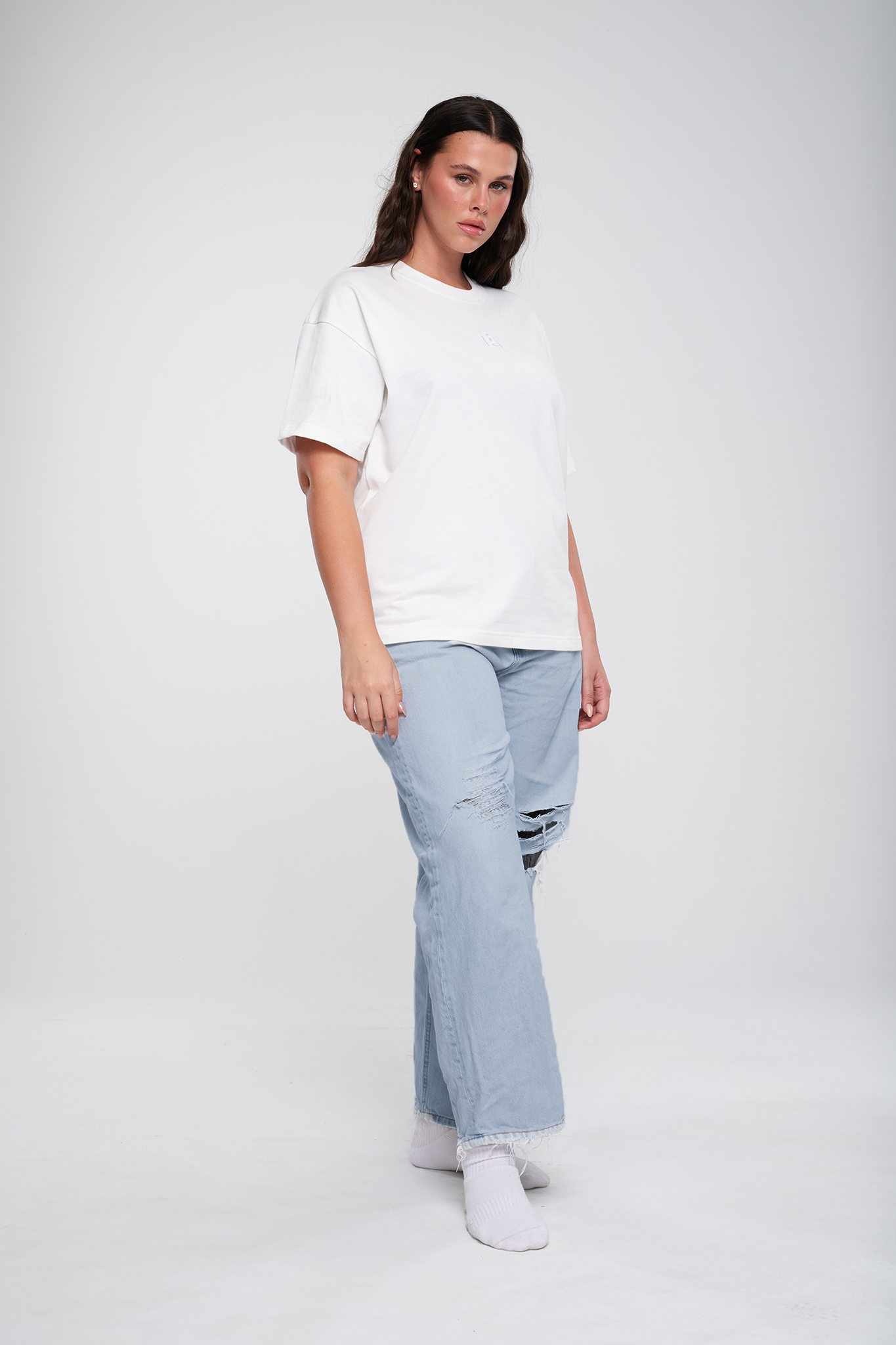 חולצת טי COTTON אוברסייז - CREAMA WHITE