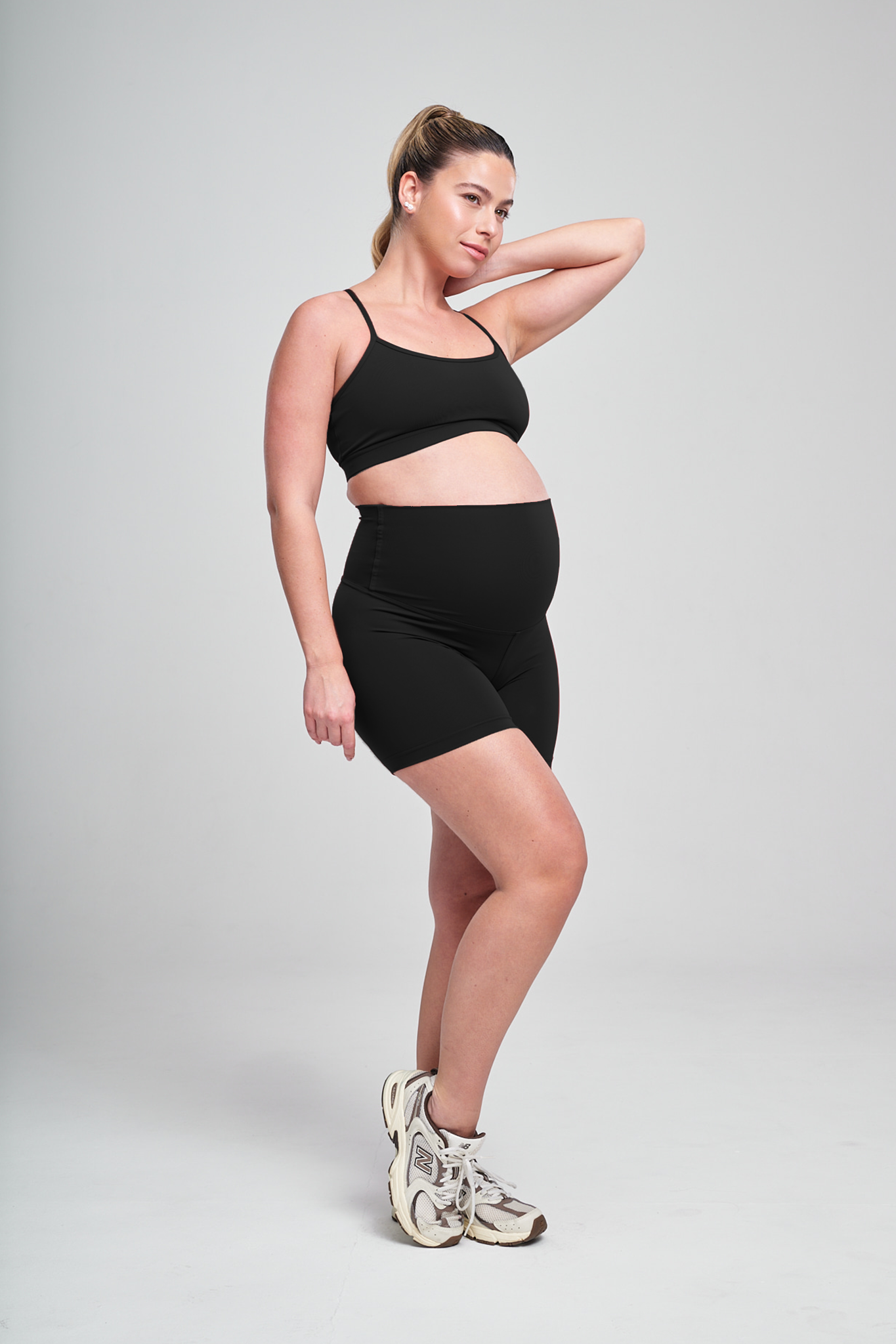 טופ YALUUP.PRO כתפיה דקה הריון - BLACK