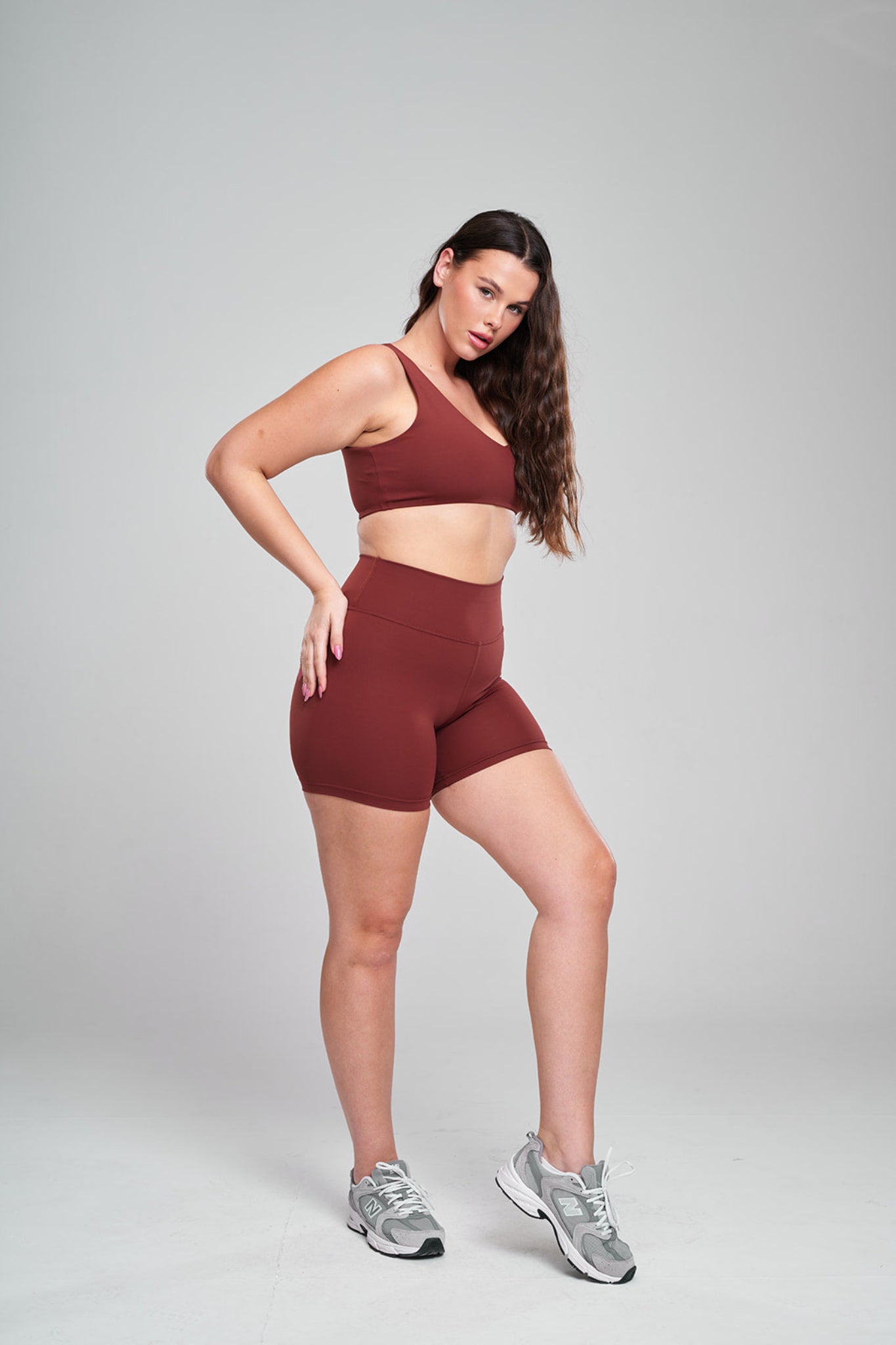 טופ YALUUP.PRO מעטפת + טייץ YALUUP.PRO קצר - DARK AMBER