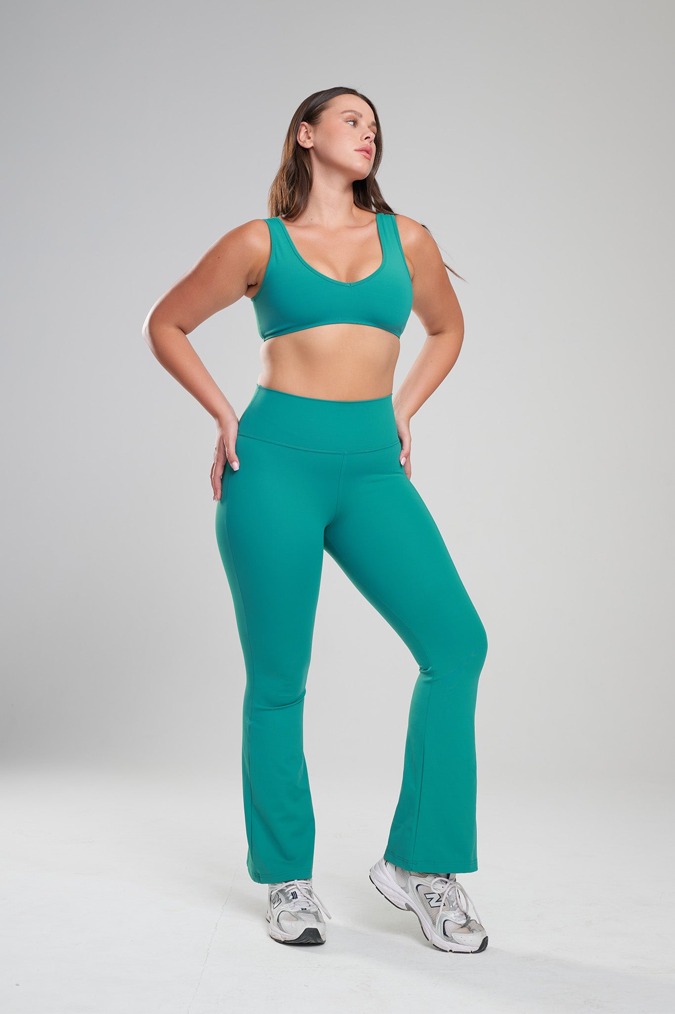 טופ YALUUP.PRO מחשוף וי - AQUA MARINE