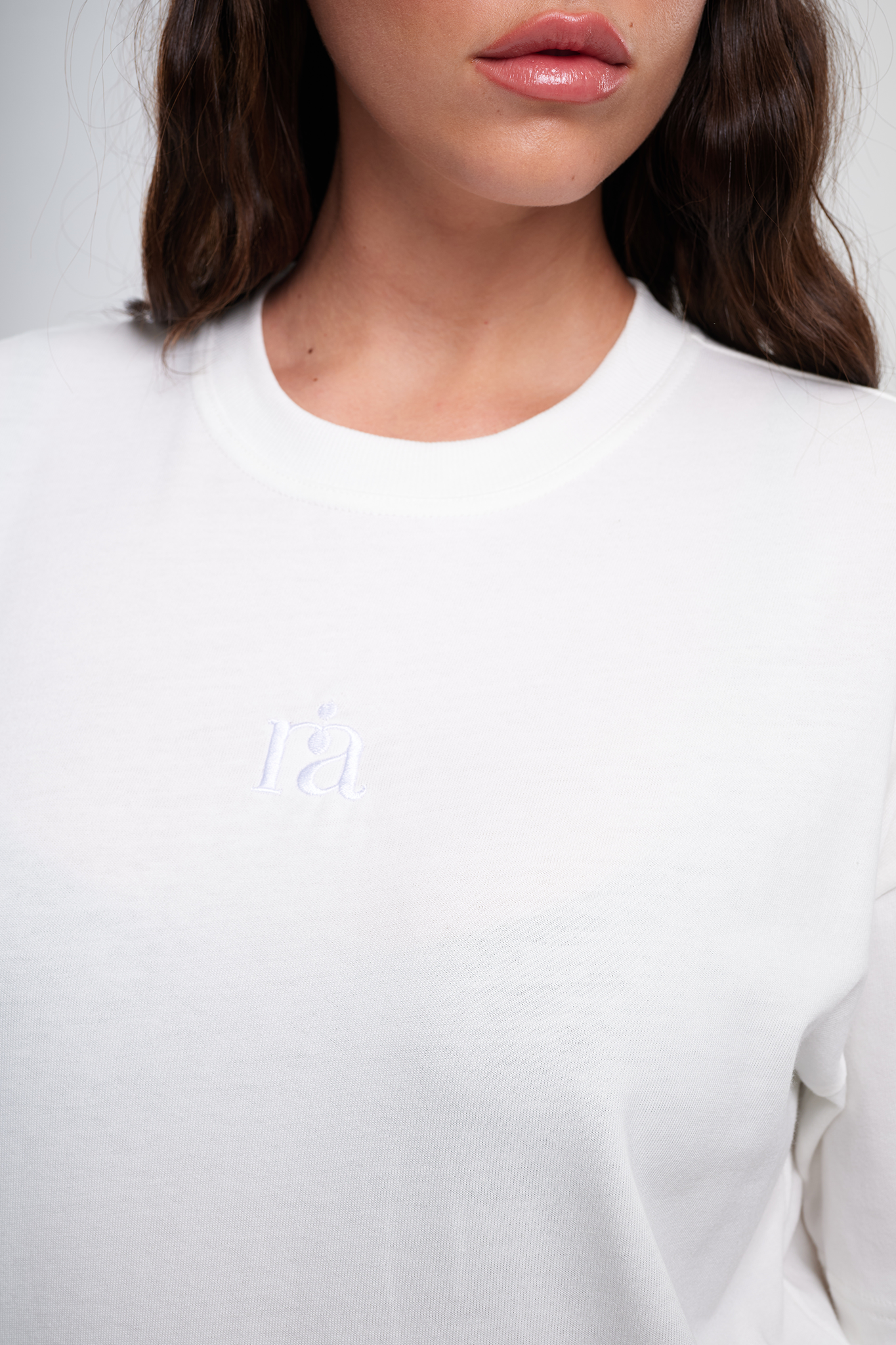 חולצת טי COTTON אוברסייז - CREAMA WHITE